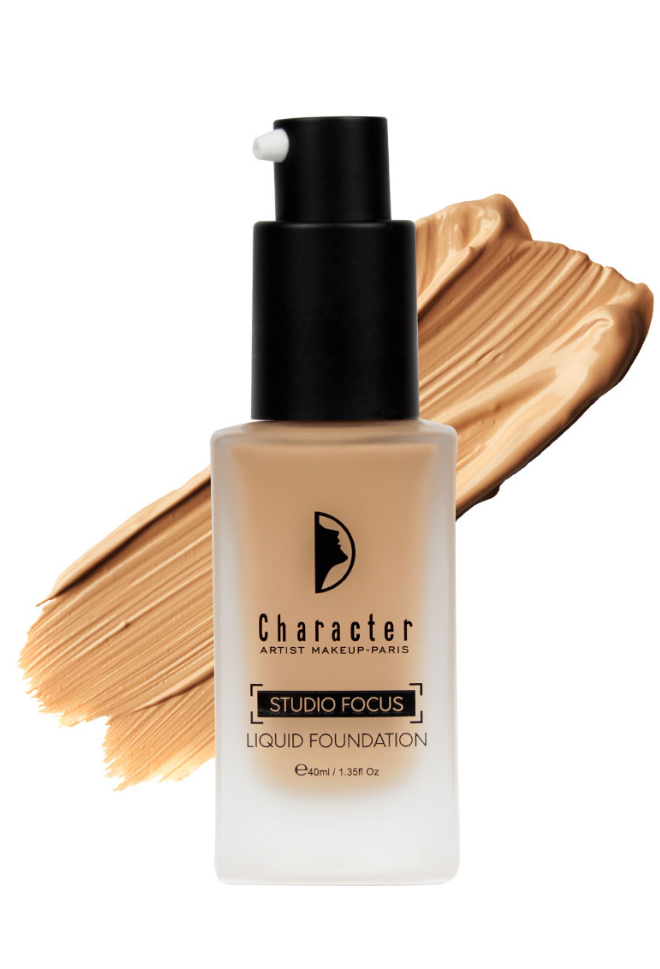 Studio Focus Liquid Foundation 06