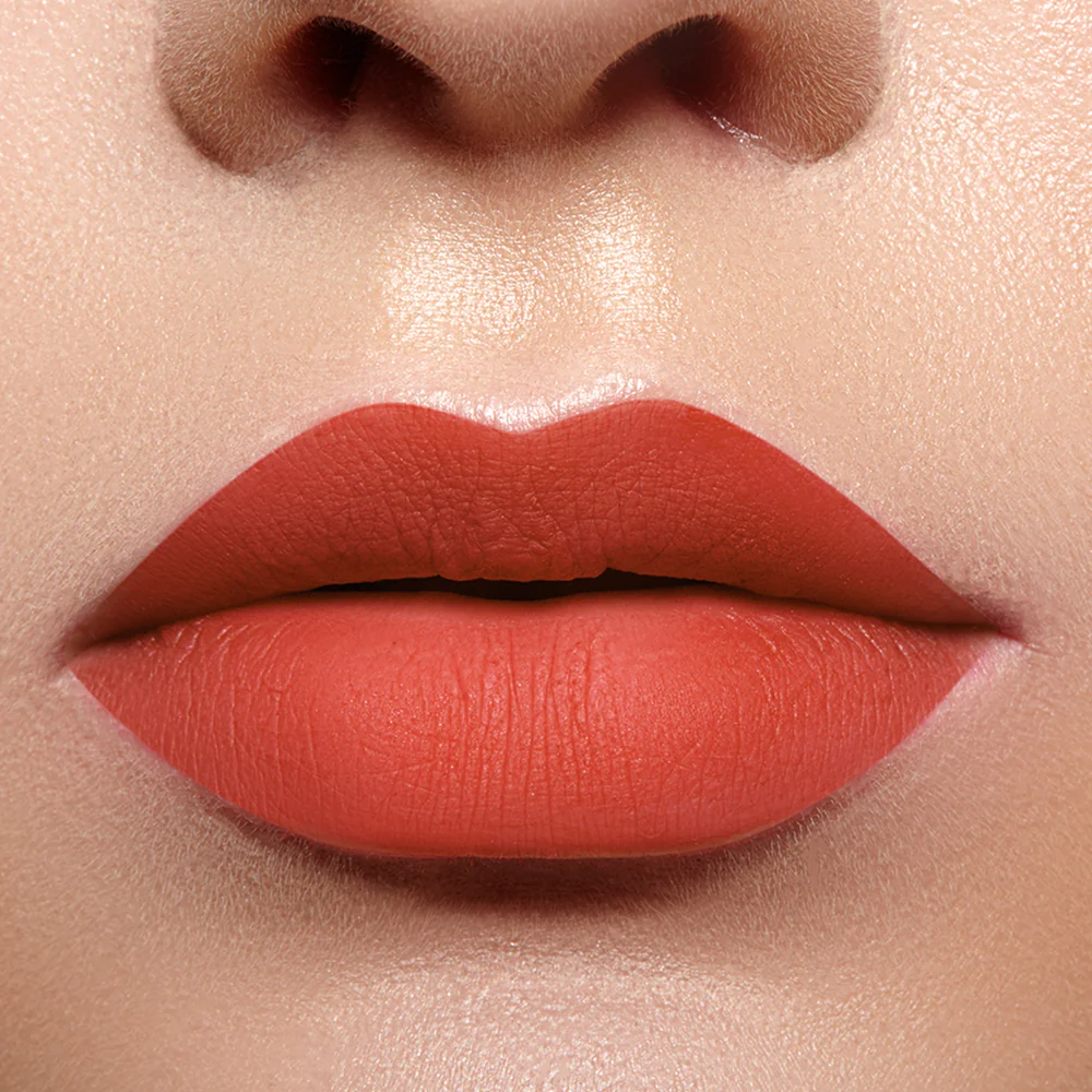 Character - Read My Lips Matte 011
